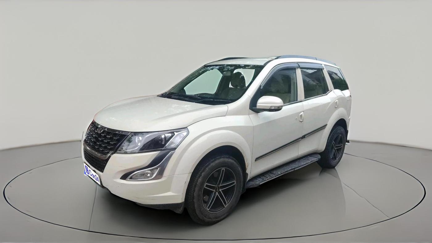 2017 Mahindra XUV500 W4 1.99, Diesel, Manual, 1,08,622 km, exterior
