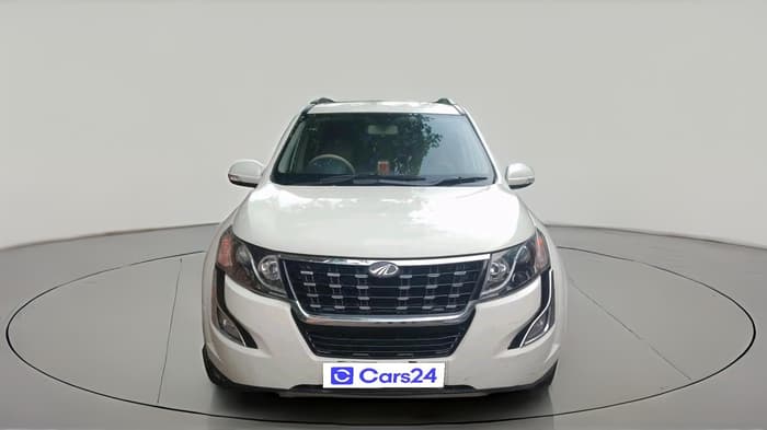 2017 Mahindra XUV500 W4 1.99, Diesel, Manual, 1,08,622 km, exterior