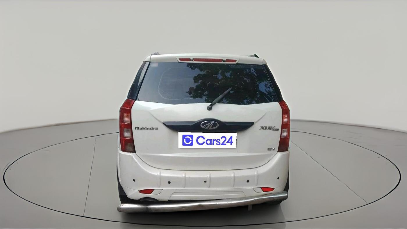 2017 Mahindra XUV500 W4 1.99, Diesel, Manual, 1,08,622 km, exterior