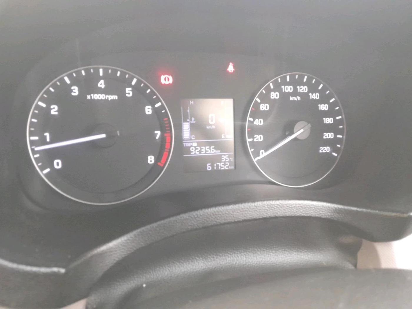 2018 Hyundai Creta E PLUS 1.6 PETROL, CNG, Manual, 61,752 km, interior