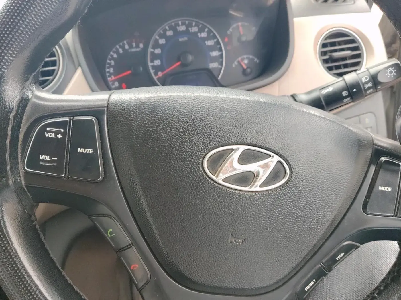 2016 Hyundai Grand i10 SPORTZ 1.2 KAPPA VTVT, CNG, Manual, 76,781 km, interior