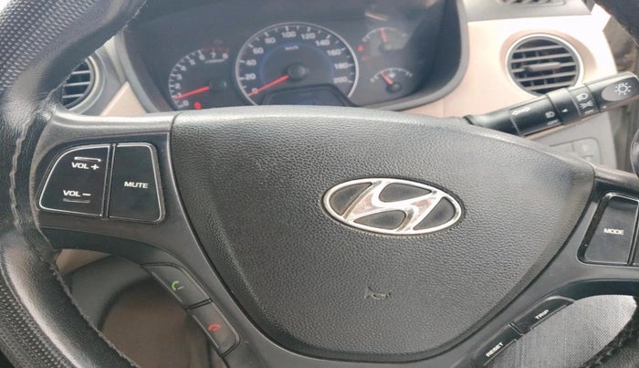 2016 Hyundai Grand i10 SPORTZ 1.2 KAPPA VTVT, CNG, Manual, 76,781 km, interior