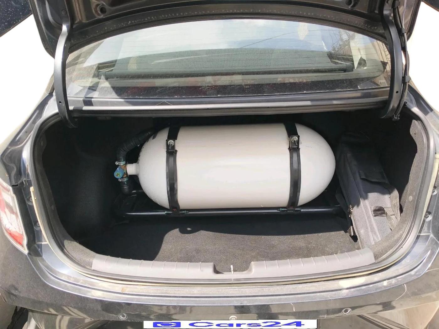 2023 Hyundai AURA SX 1.2 CNG, CNG, Manual, 1,15,010 km, exterior
