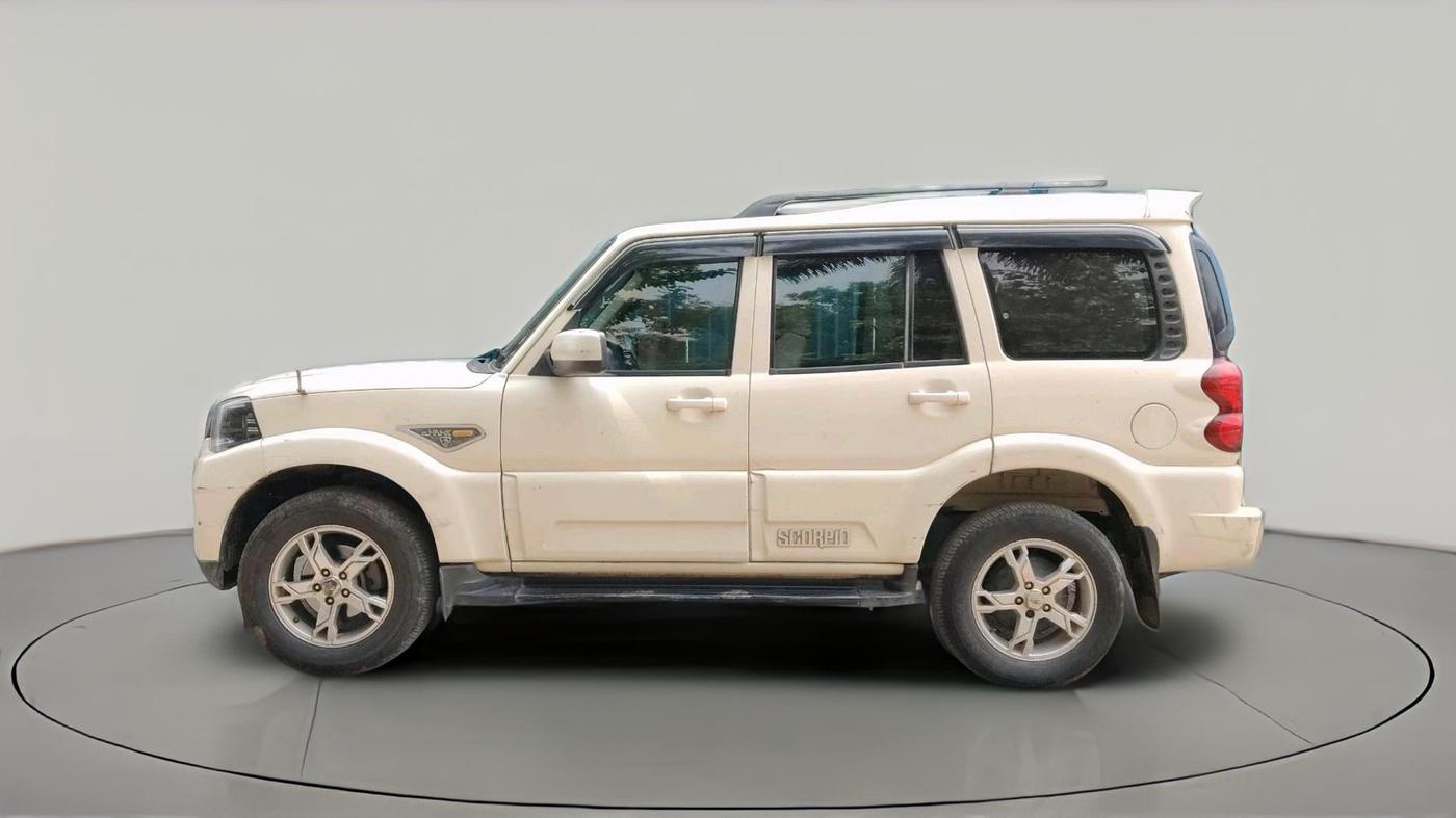 2017 Mahindra Scorpio S8 1.99, Diesel, Manual, 6,940 km, exterior