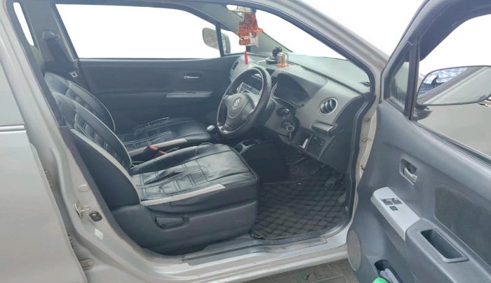 2011 Maruti Wagon R 1.0 LXI, CNG, Manual, 1,73,647 km, interior