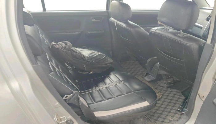 2011 Maruti Wagon R 1.0 LXI, CNG, Manual, 1,73,647 km, interior