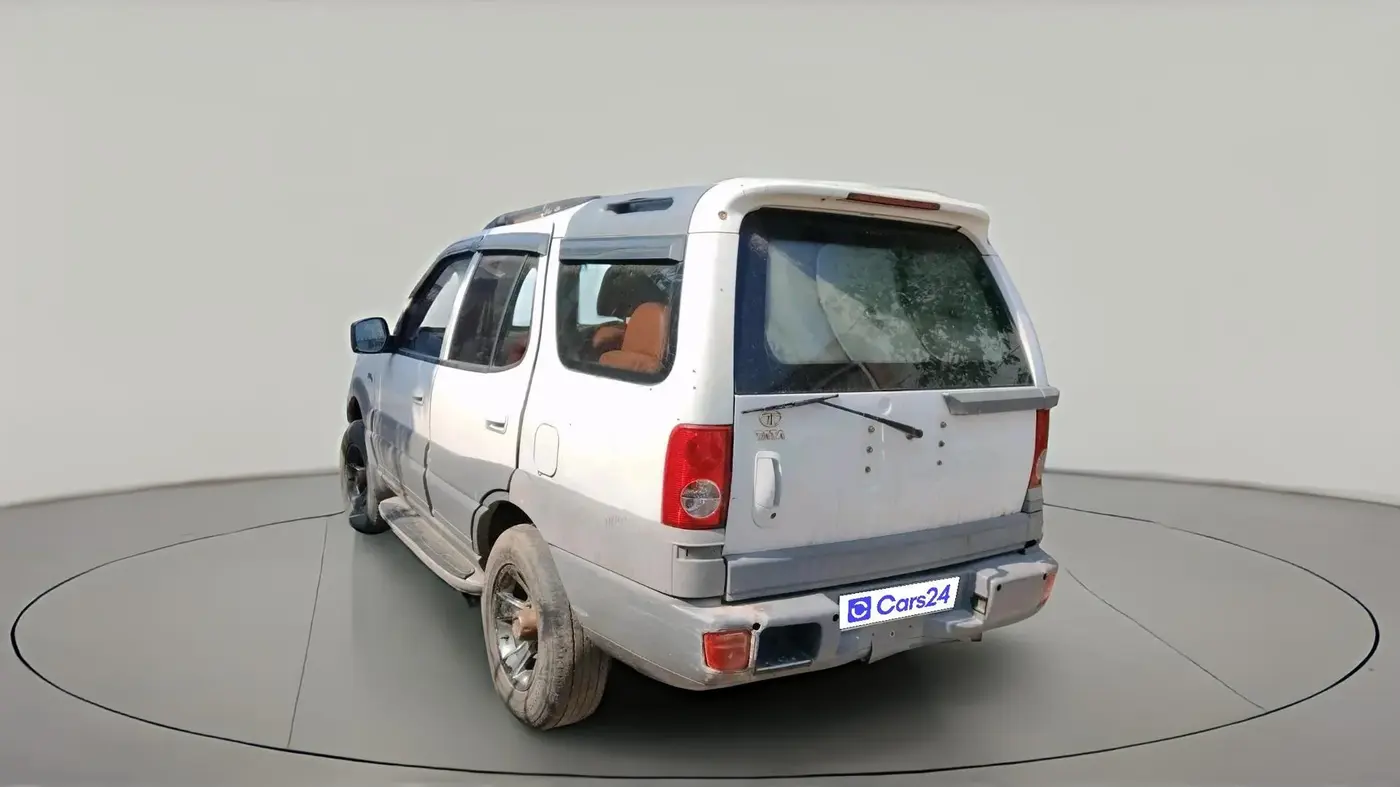 2014 Tata Safari 4X2 LX DICOR, Diesel, Manual, 1,30,629 km, exterior