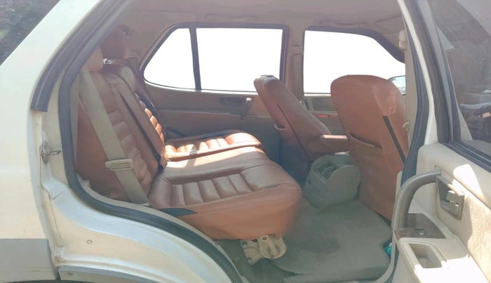 2014 Tata Safari 4X2 LX DICOR, Diesel, Manual, 1,30,629 km, interior