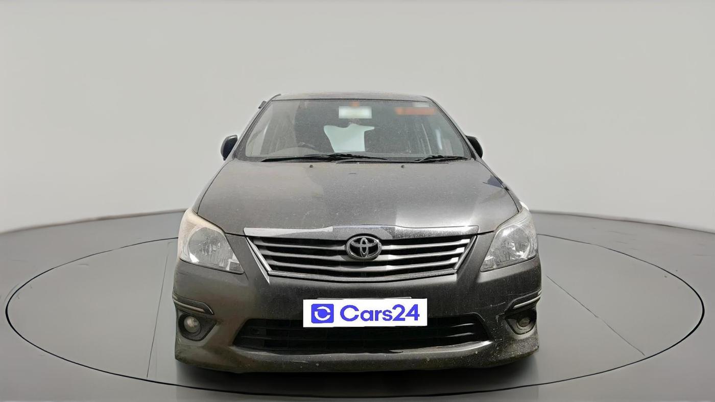 2012 Toyota Innova 2.5 VX 7 STR, Diesel, Manual, 3,75,641 km, exterior