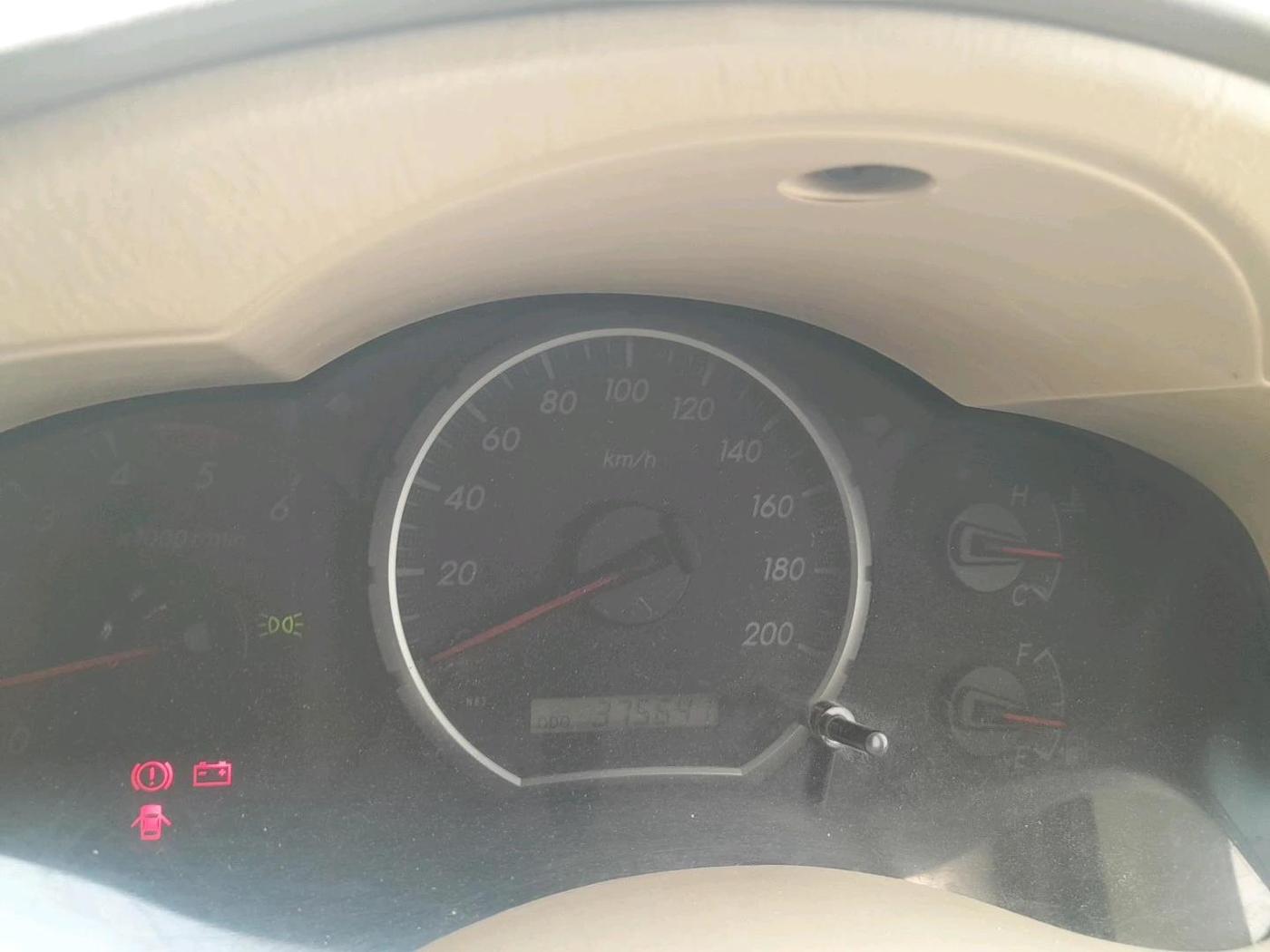2012 Toyota Innova 2.5 VX 7 STR, Diesel, Manual, 3,75,641 km, interior