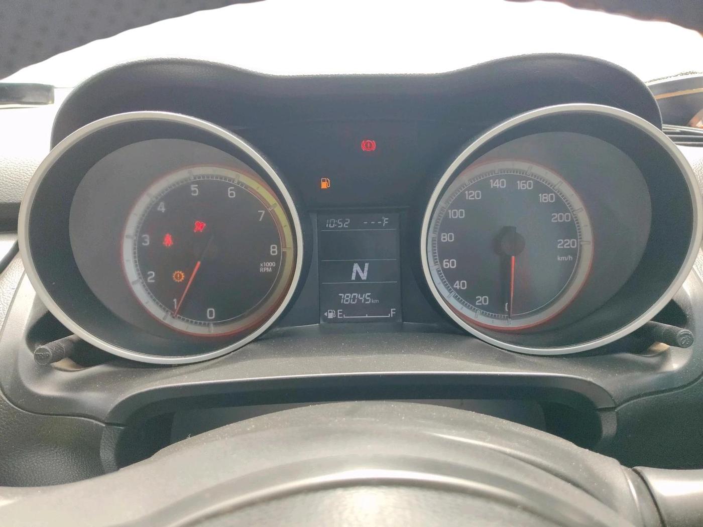 2018 Maruti Swift VXI AMT, Petrol, Automatic, 78,045 km, interior