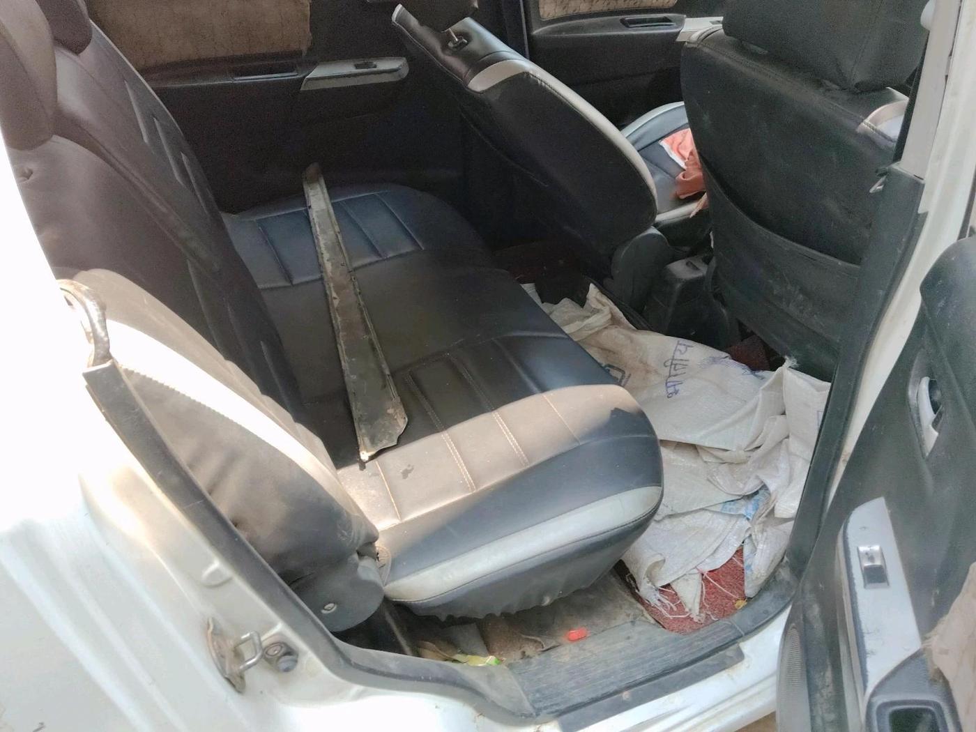 2013 Maruti Wagon R 1.0 VXI, CNG, Manual, 1,84,637 km, interior