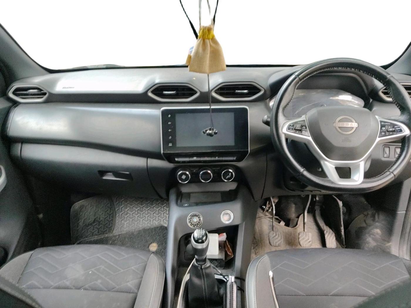2022 Nissan MAGNITE XV PREMIUM, Petrol, Manual, 70,129 km, interior
