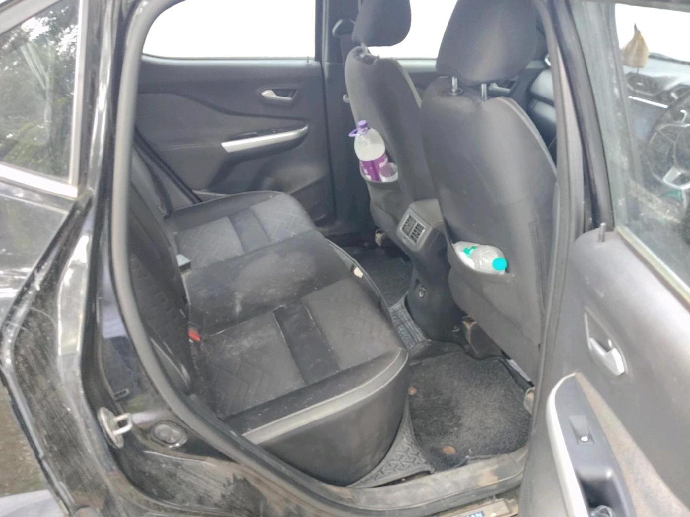 2022 Nissan MAGNITE XV PREMIUM, Petrol, Manual, 70,129 km, interior