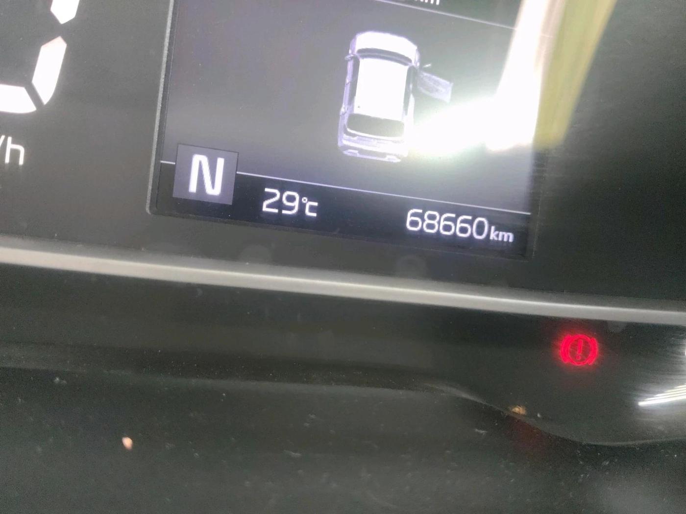 2021 KIA SONET HTX 1.0 IMT, Petrol, Manual, 68,660 km, interior