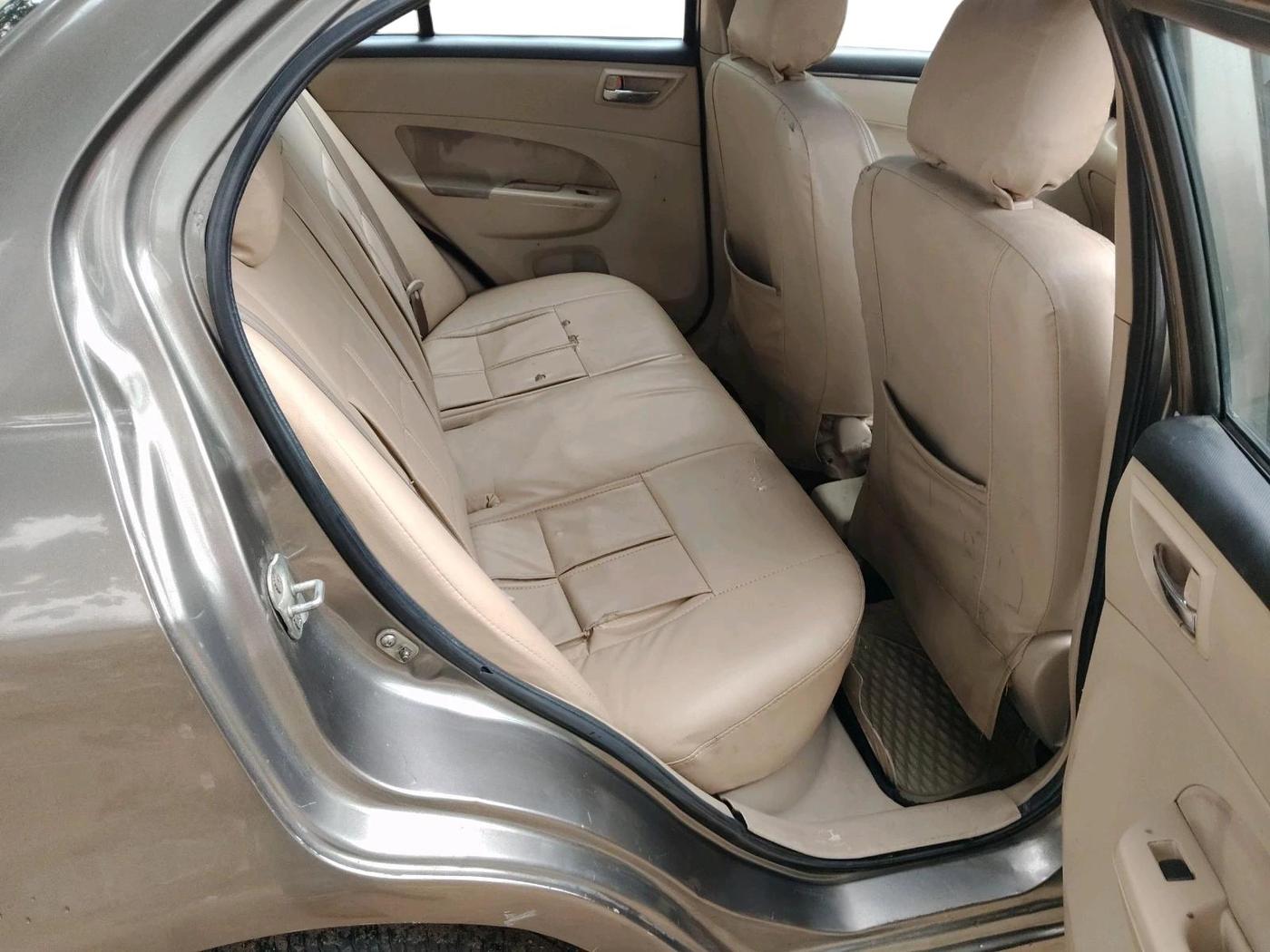 2015 Maruti Swift Dzire VXI, CNG, Manual, 1,18,420 km, interior