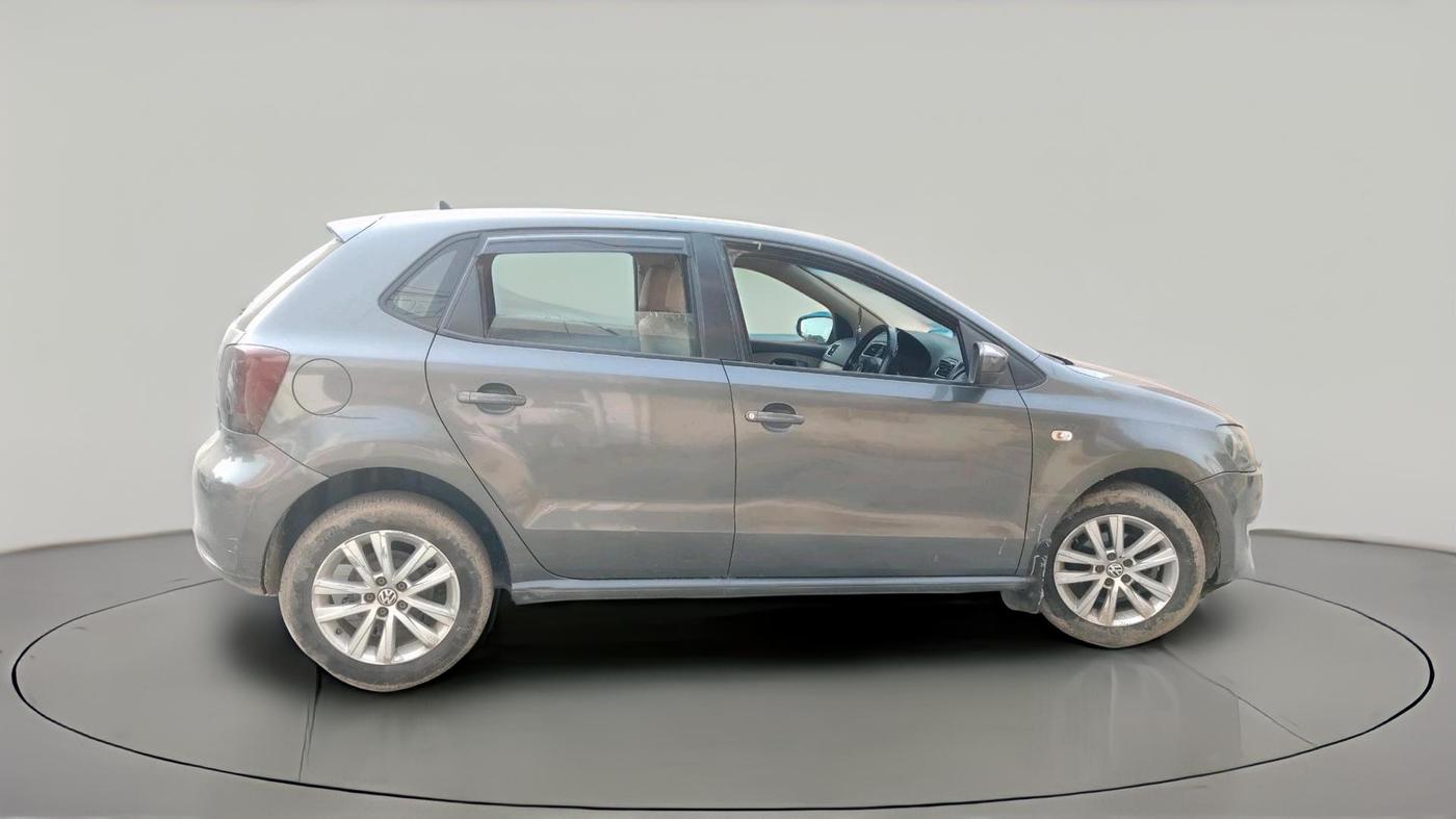 2013 Volkswagen Polo COMFORTLINE 1.2L PETROL, Petrol, Manual, 1,31,144 km, exterior