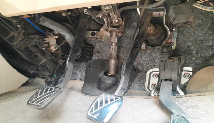 2015 Maruti Ertiga VXI, CNG, Manual, 2,29,088 km, interior
