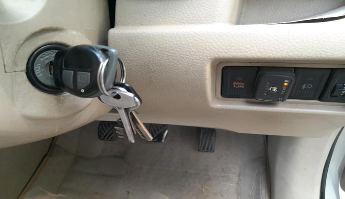 2015 Maruti Ertiga VXI, CNG, Manual, 2,29,088 km, interior