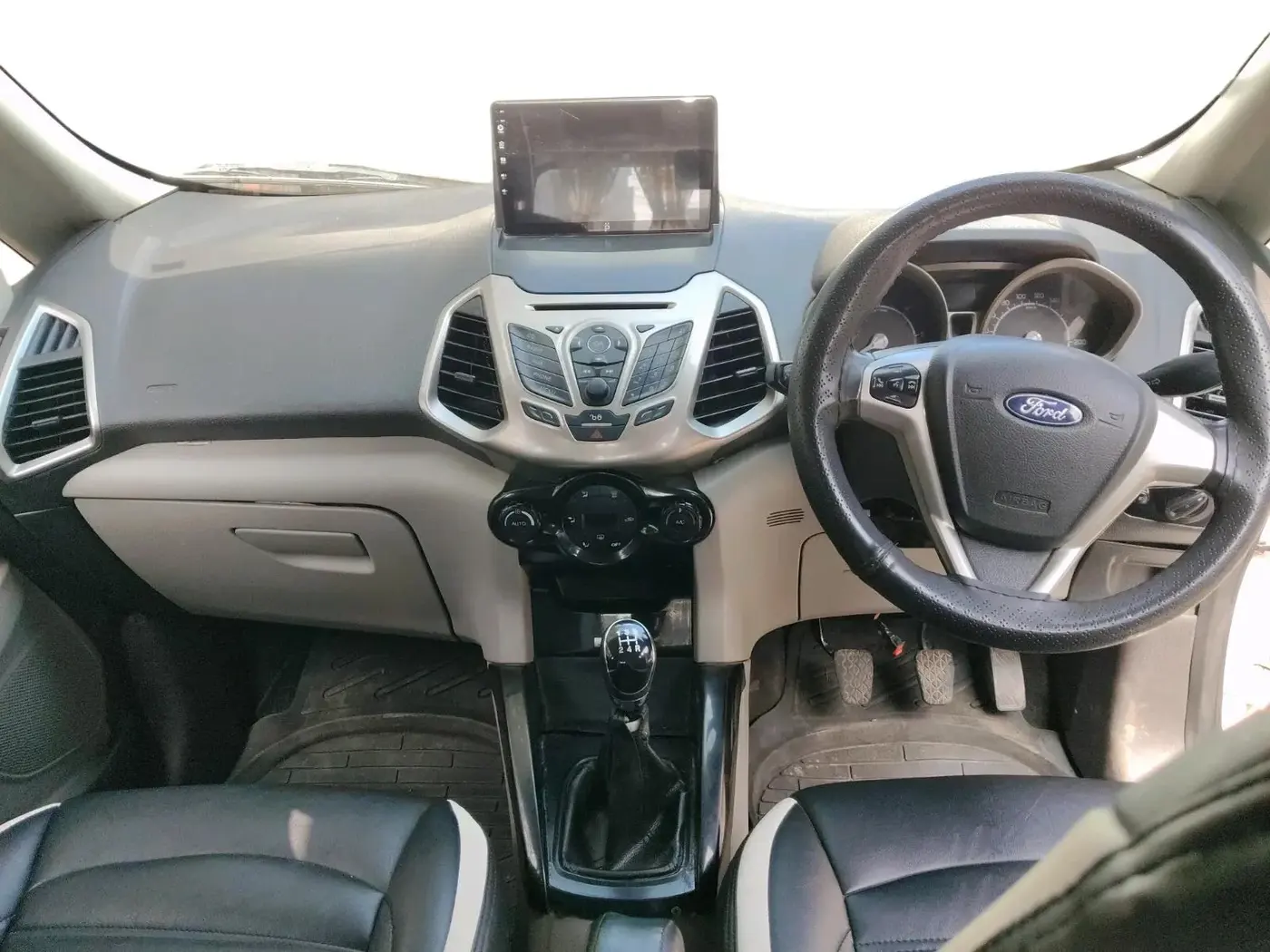 2016 Ford Ecosport TITANIUM 1.5L DIESEL, Diesel, Manual, 2,66,579 km, interior