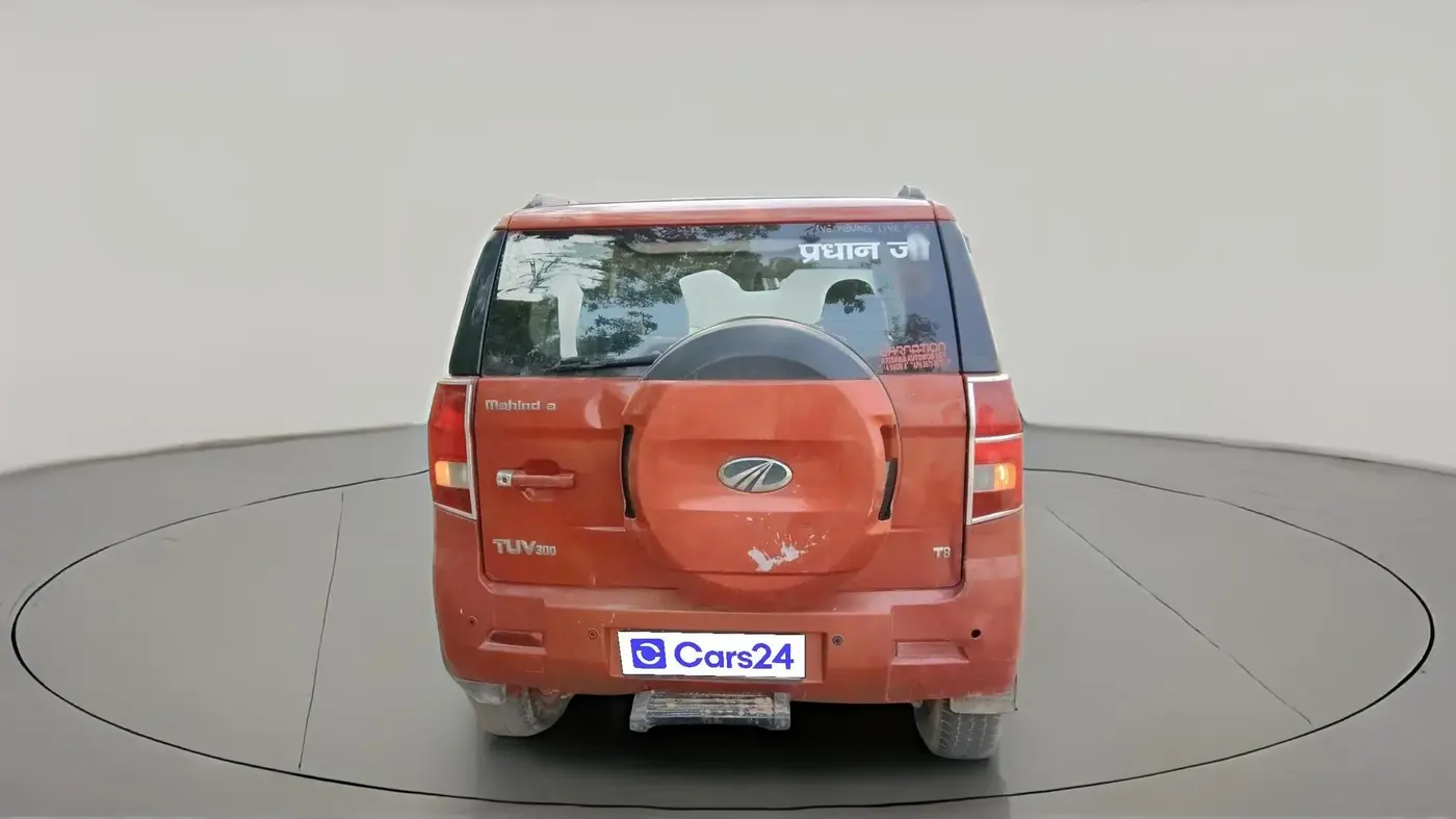 2017 Mahindra TUV300 T8, Diesel, Manual, 80,459 km, exterior