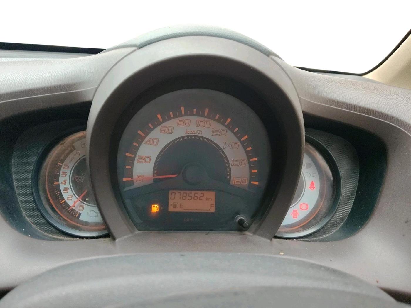2011 Honda Brio E MT, Petrol, Manual, 78,562 km, interior