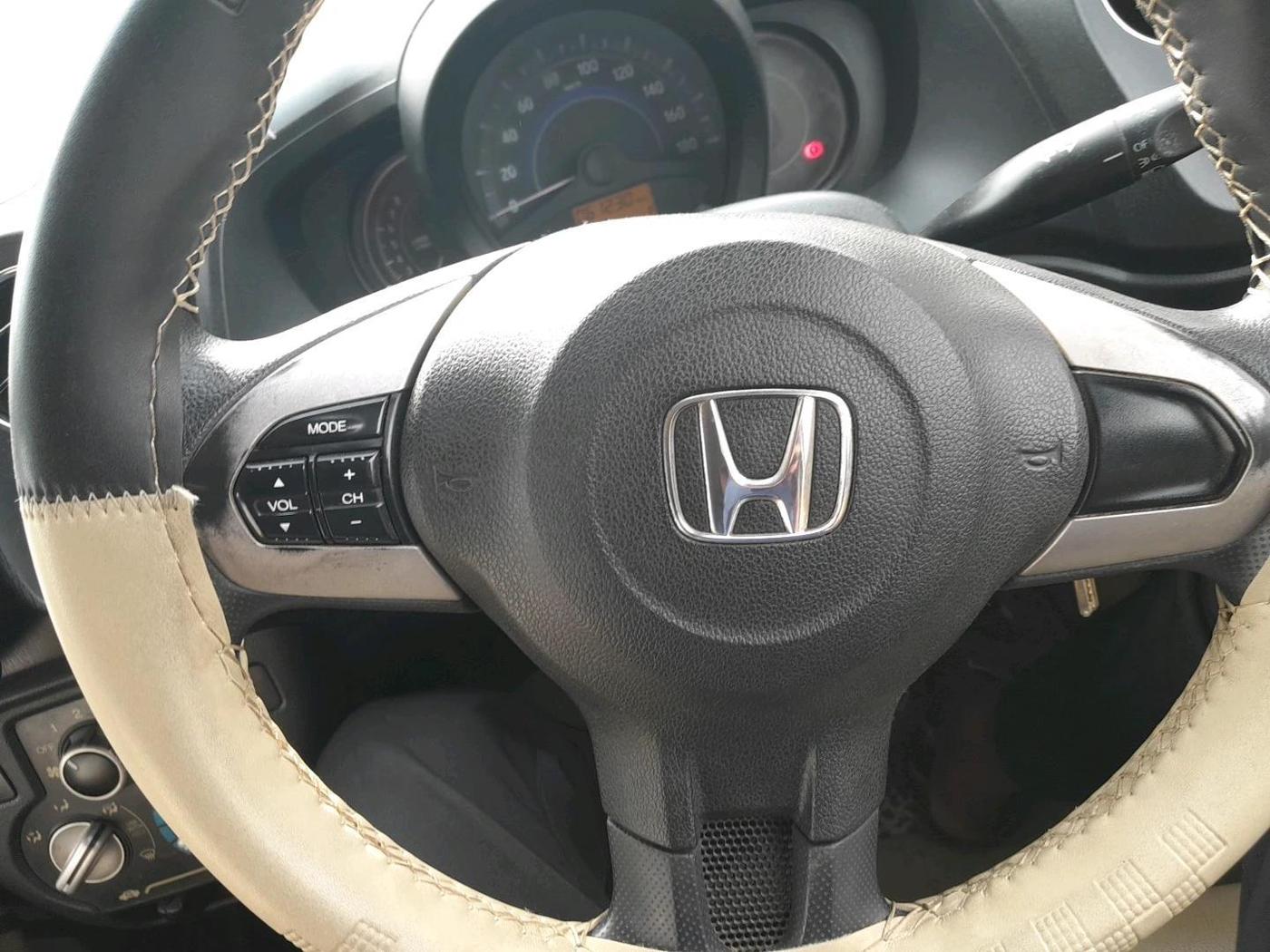 2015 Honda Amaze 1.2L I-VTEC S, Petrol, Manual, 61,449 km, interior