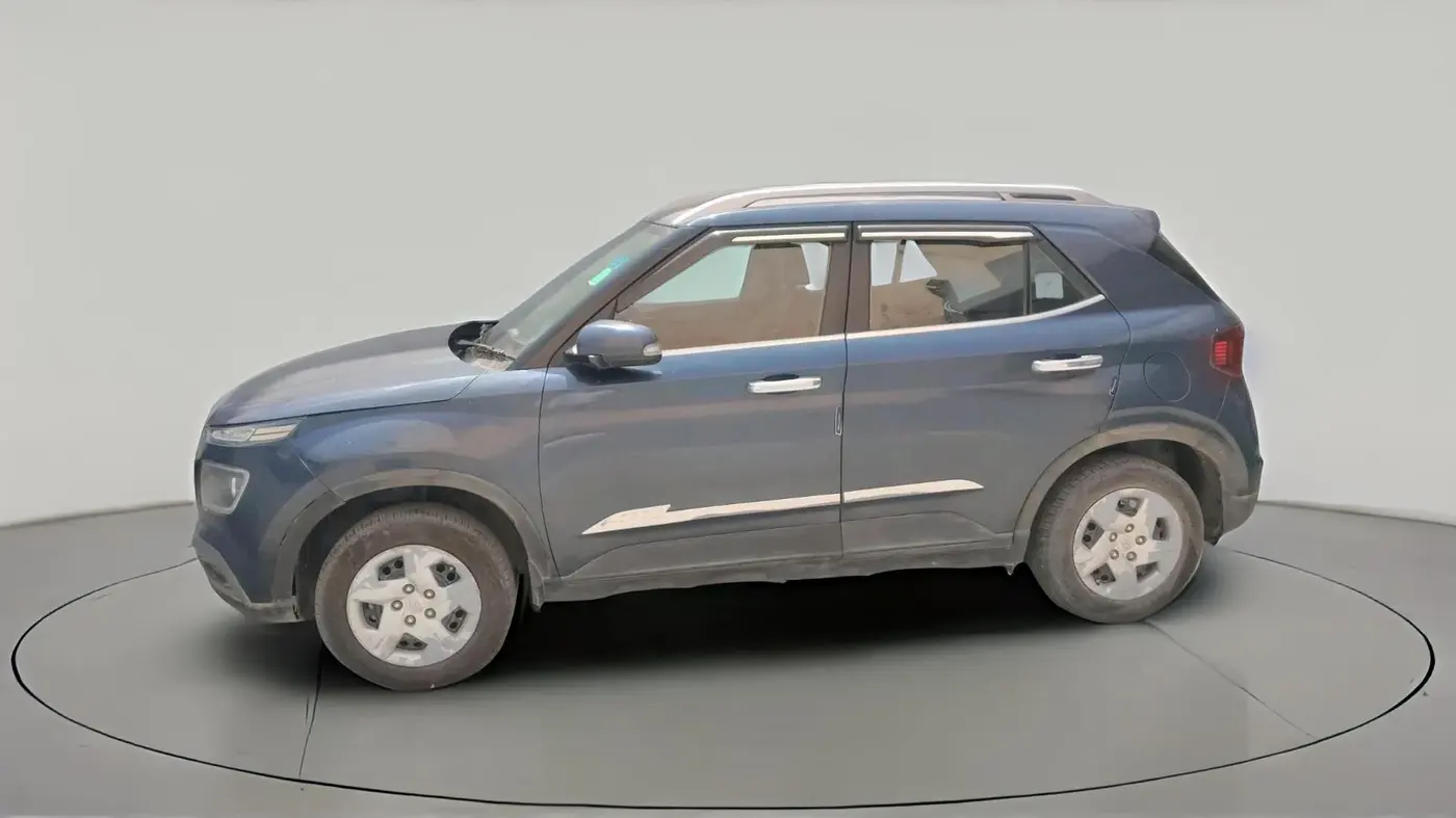2022 Hyundai VENUE S+ 1.2, Petrol, Manual, 62,374 km, exterior