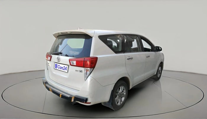 2017 Toyota Innova Crysta 2.4 VX 7 STR, Diesel, Manual, 2,09,476 km, exterior