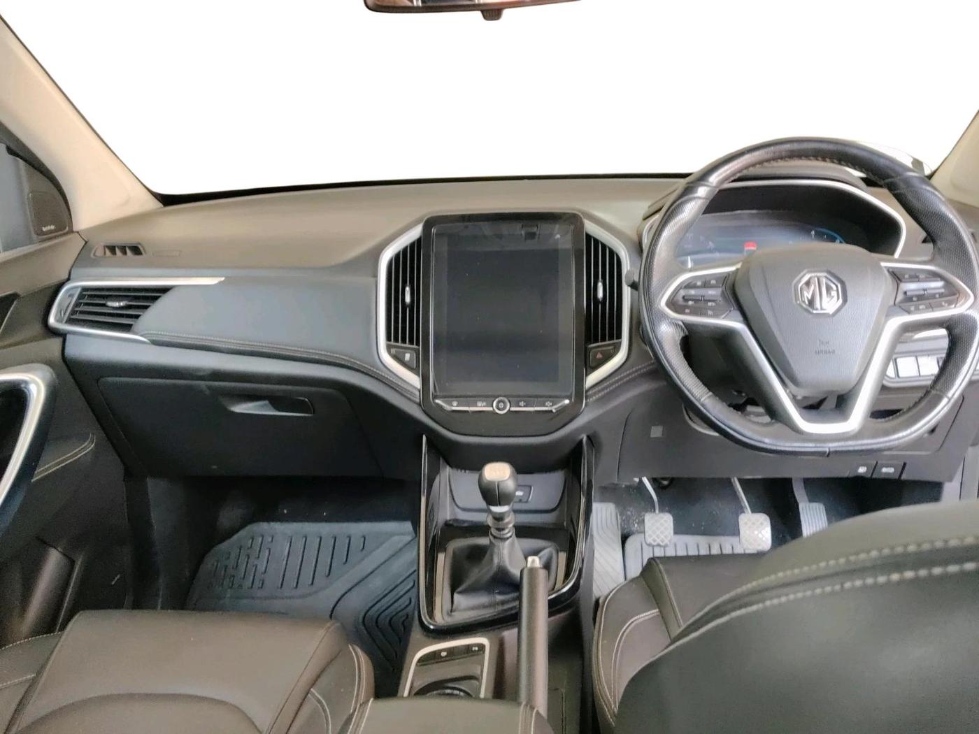 2019 MG HECTOR SHARP 2.0 DIESEL, Diesel, Manual, 1,03,362 km, interior