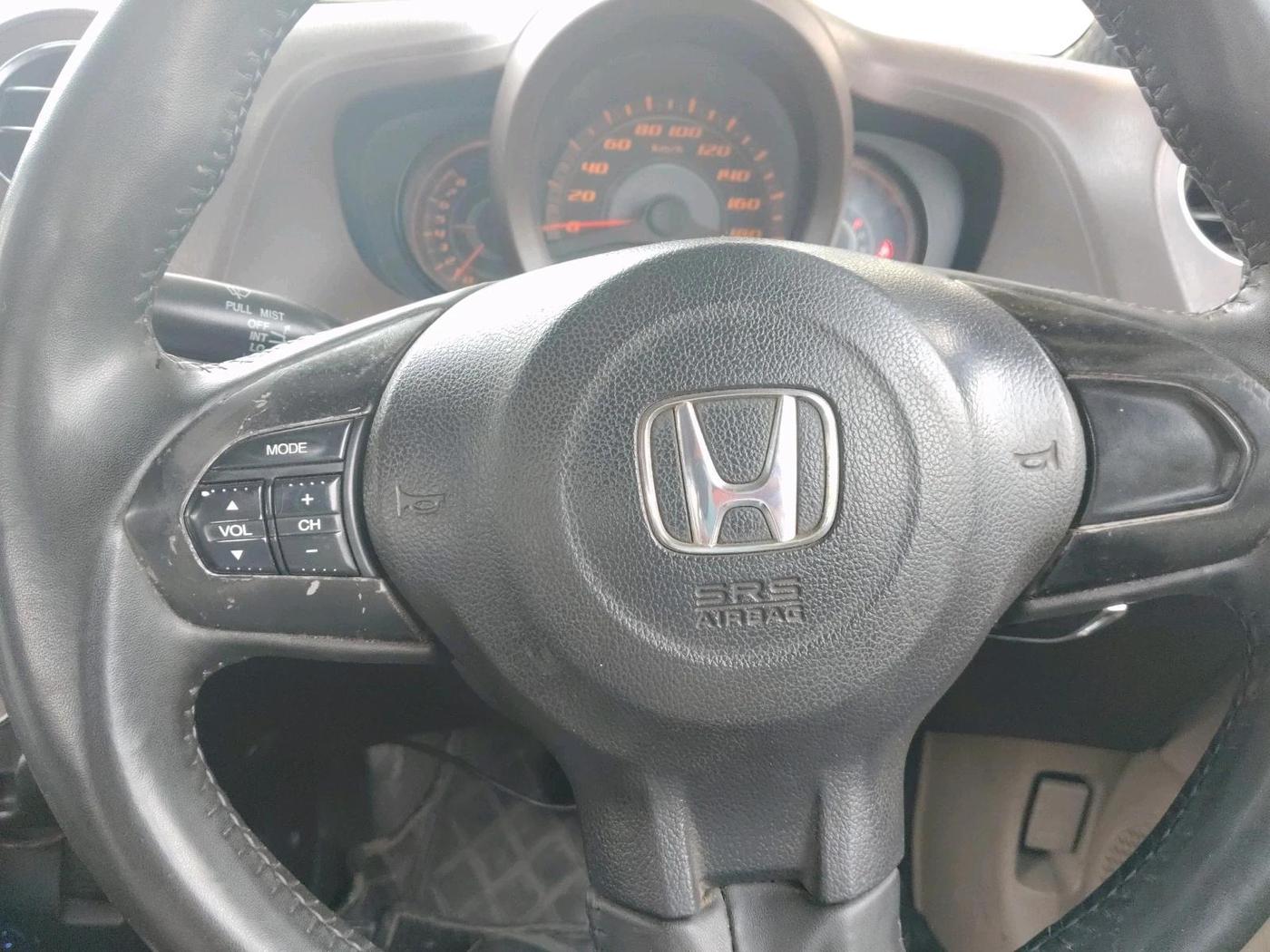 2014 Honda Amaze 1.2L I-VTEC VX AT, CNG, Automatic, 1,12,473 km, interior