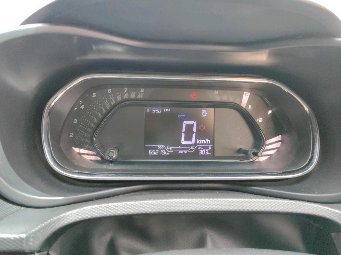 2022 Tata NEXON XM PLUS SUNROOF DIESEL, Diesel, Manual, 65,219 km, interior