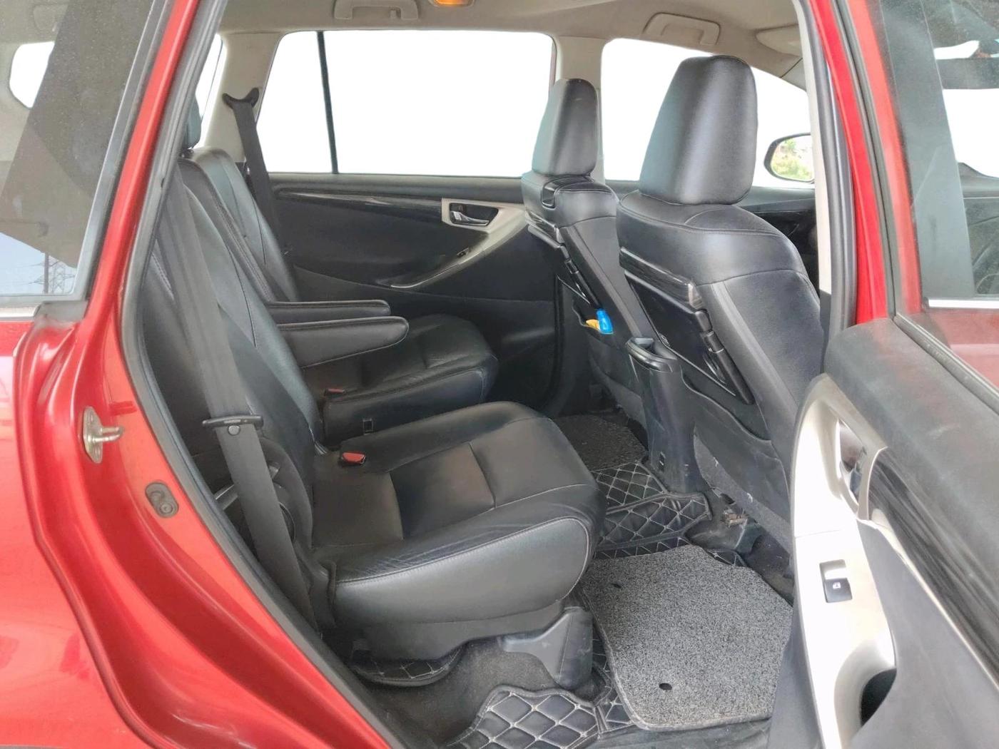 2017 Toyota Innova Crysta TOURING SPORT DIESEL AT, Diesel, Automatic, 1,93,826 km, interior