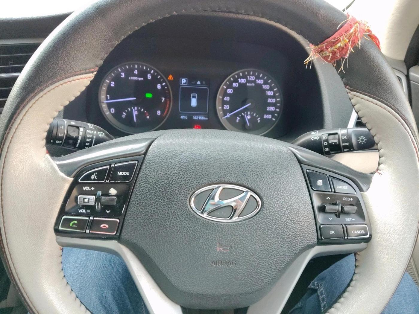 2017 Hyundai Tucson 2WD AT GL PETROL , Petrol, Automatic, 1,42,156 km, interior