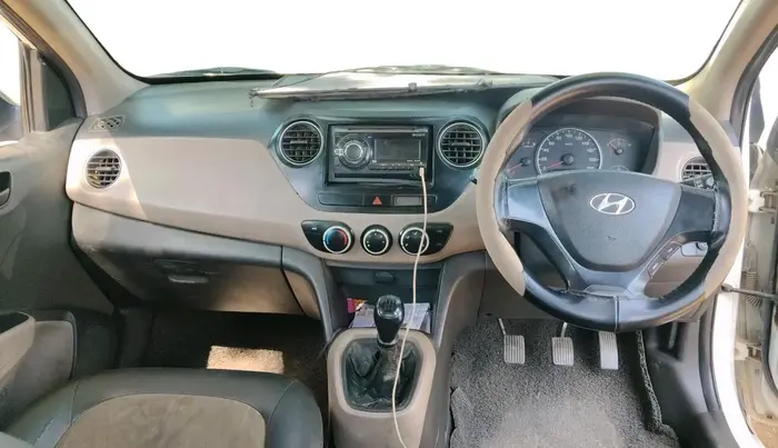 2013 Hyundai Grand i10 MAGNA 1.2 KAPPA VTVT, CNG, Manual, 79,626 km, interior