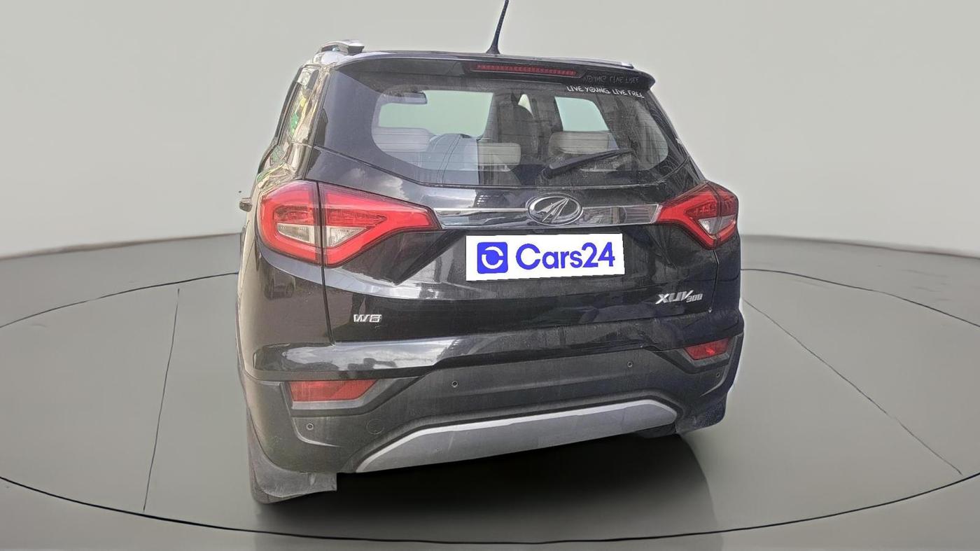 2019 Mahindra XUV300 W8 (O) 1.5 DIESEL, Diesel, Manual, 51,199 km, exterior