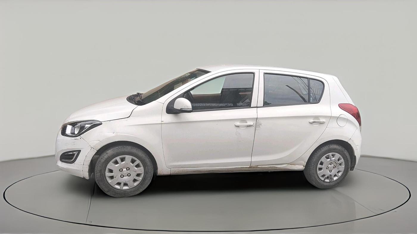 2013 Hyundai i20 MAGNA 1.2, Petrol, Manual, 1,17,335 km, exterior