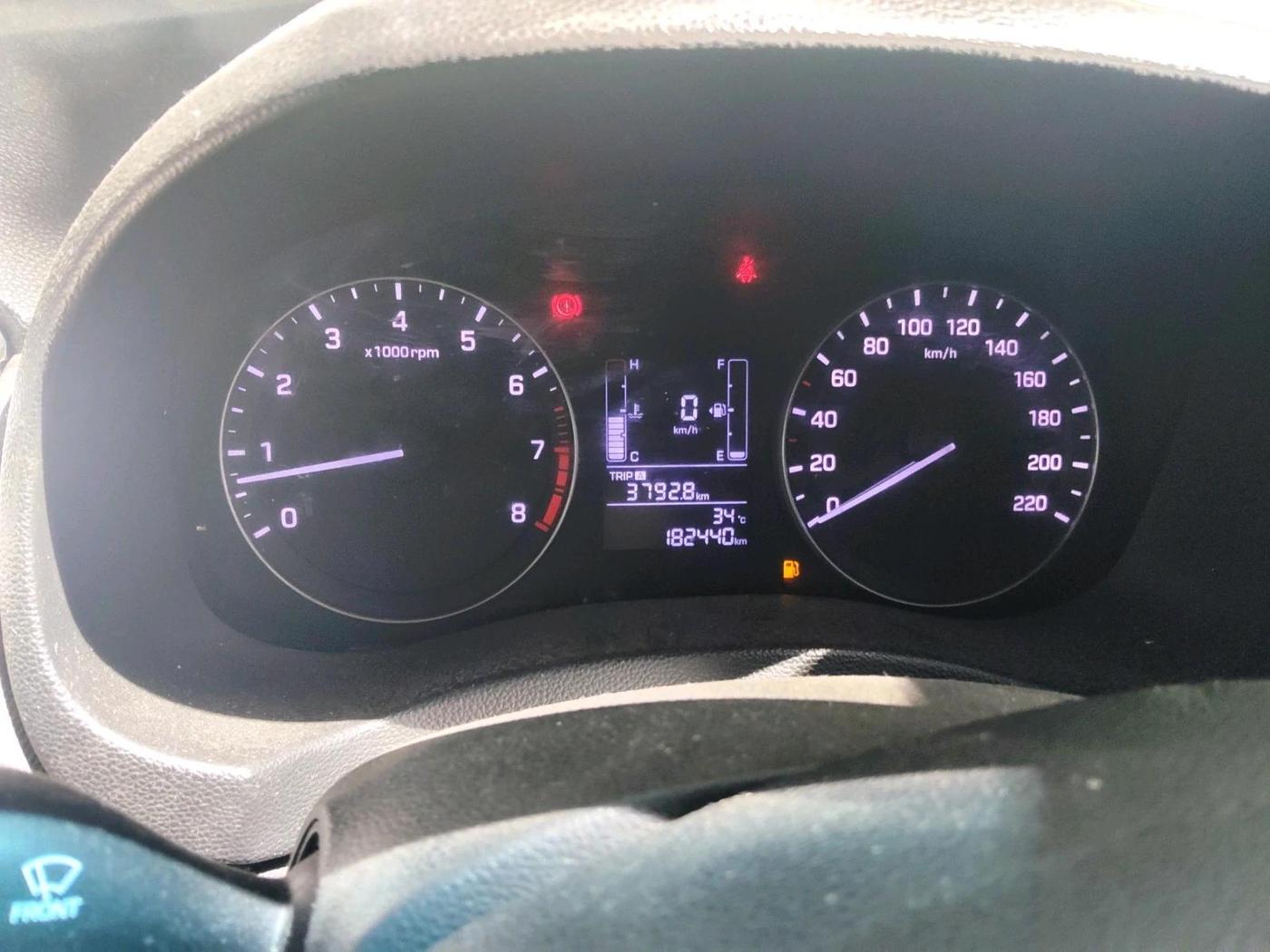 2017 Hyundai Creta SX PLUS 1.6 PETROL SPECIAL EDITION, CNG, Manual, 1,82,440 km, interior