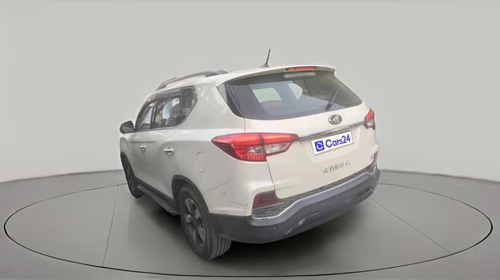 2019 Mahindra ALTURAS G4 4WD AT, Diesel, Automatic, 1,17,924 km, exterior