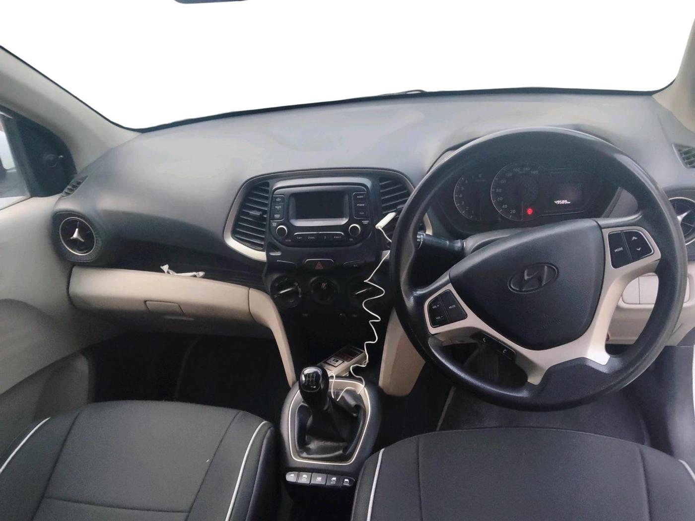 2019 Hyundai NEW SANTRO MAGNA, Petrol, Manual, 49,589 km, interior
