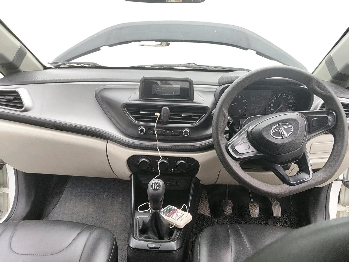 2021 Tata ALTROZ XE PETROL, Petrol, Manual, 1,02,149 km, interior