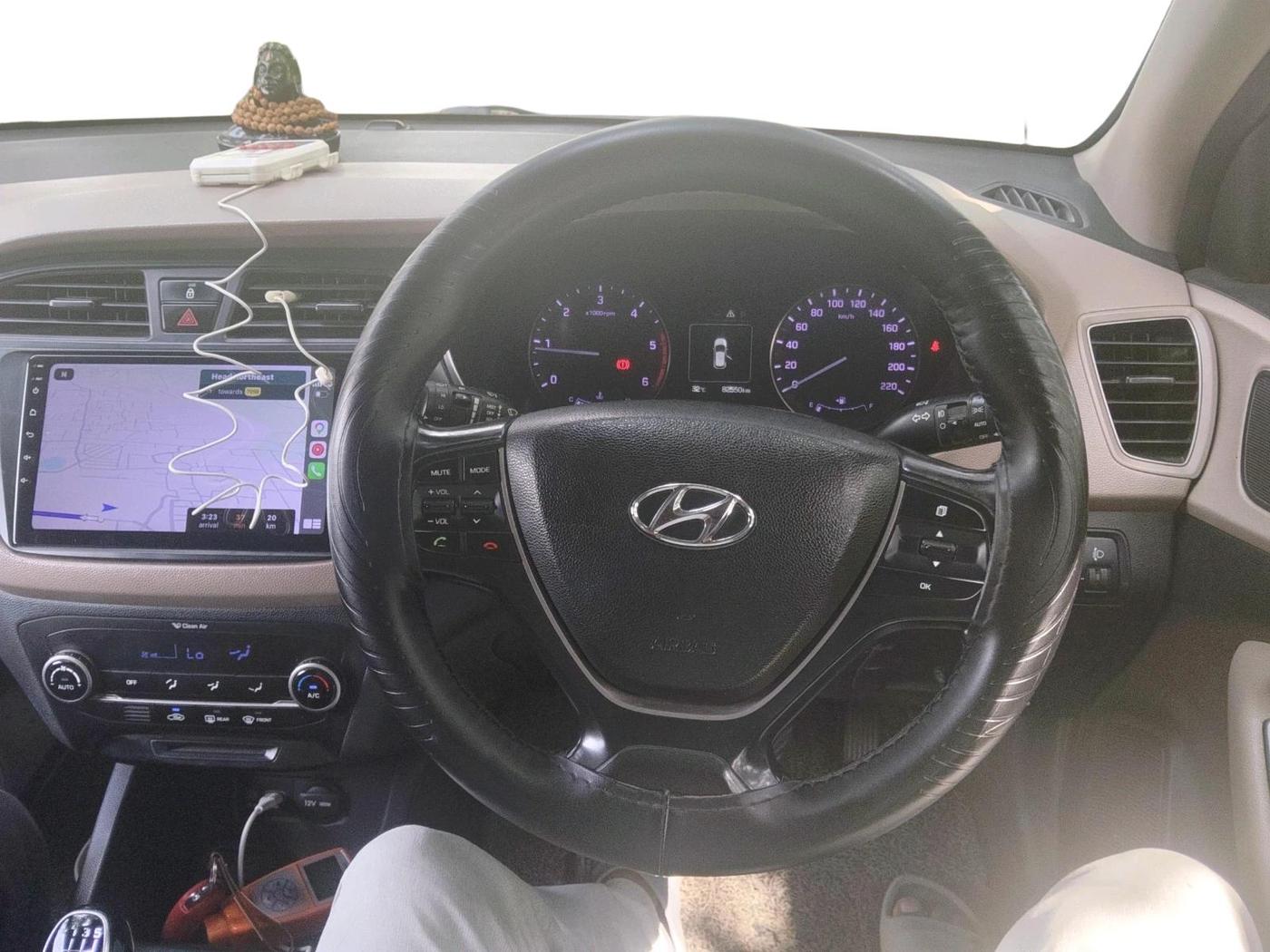2017 Hyundai Elite i20 ASTA 1.4 CRDI, Diesel, Manual, 1,36,296 km, interior