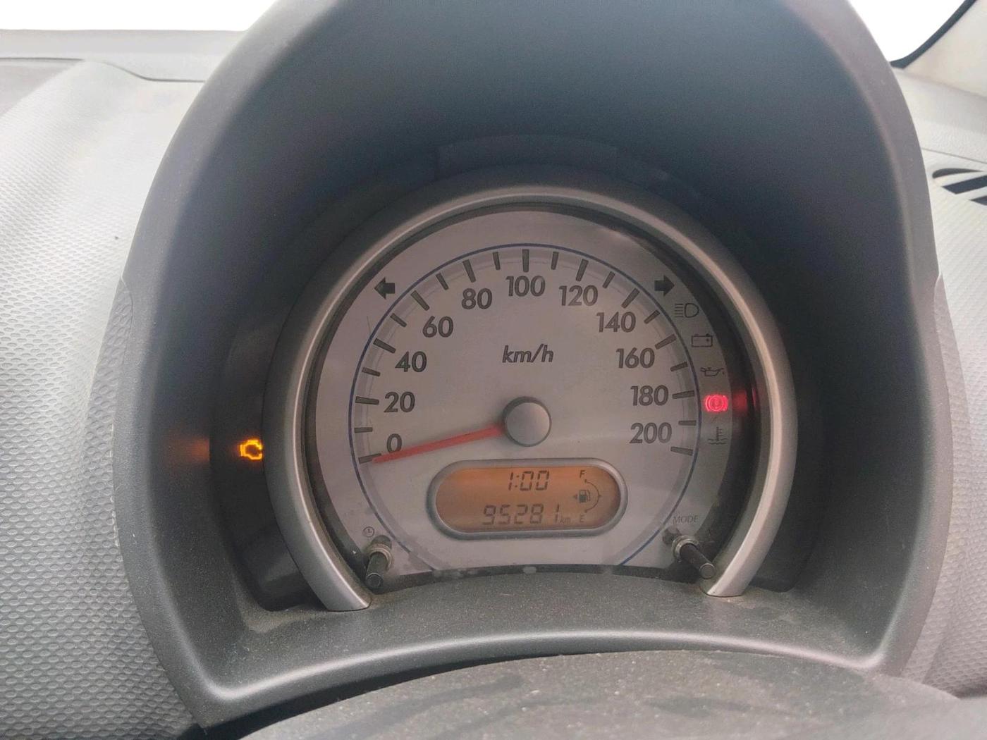 2013 Maruti Ritz VXI, Petrol, Manual, 95,281 km, interior