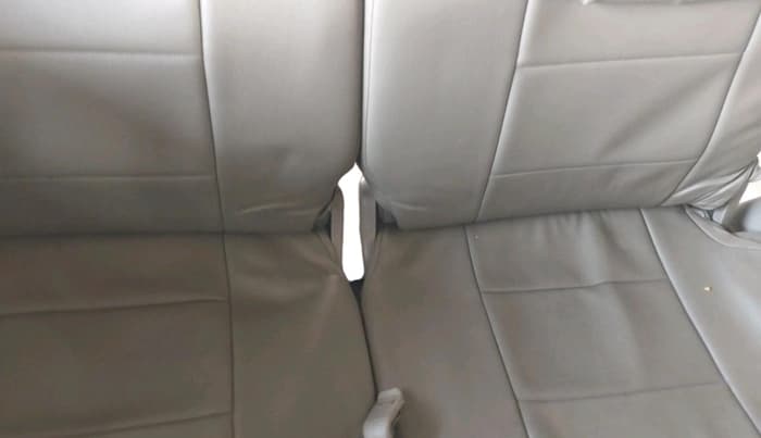 2013 Toyota Innova 2.5 GX 7 STR, Diesel, Manual, 2,33,543 km, interior