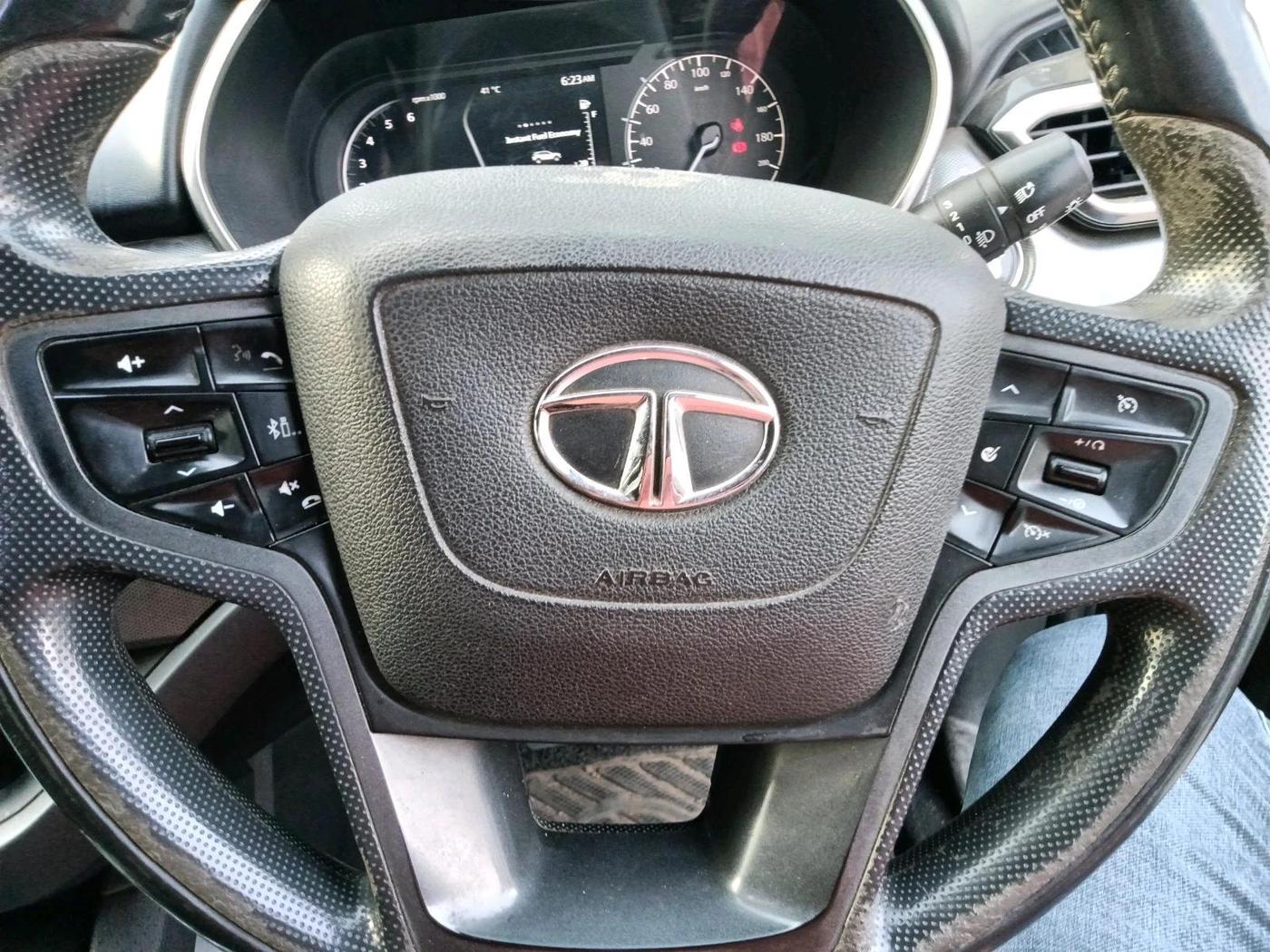 2020 Tata Harrier XZ 2.0L DARK EDITION, Diesel, Manual, 1,19,866 km, interior