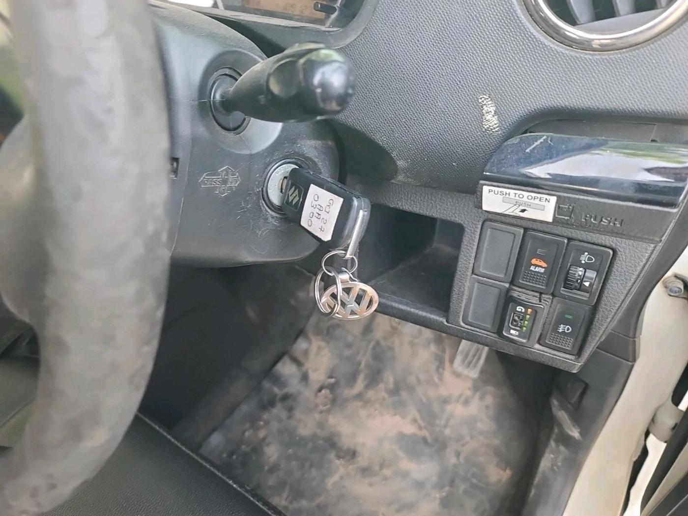2013 Maruti Wagon R 1.0 VXI, CNG, Manual, 1,05,800 km, interior