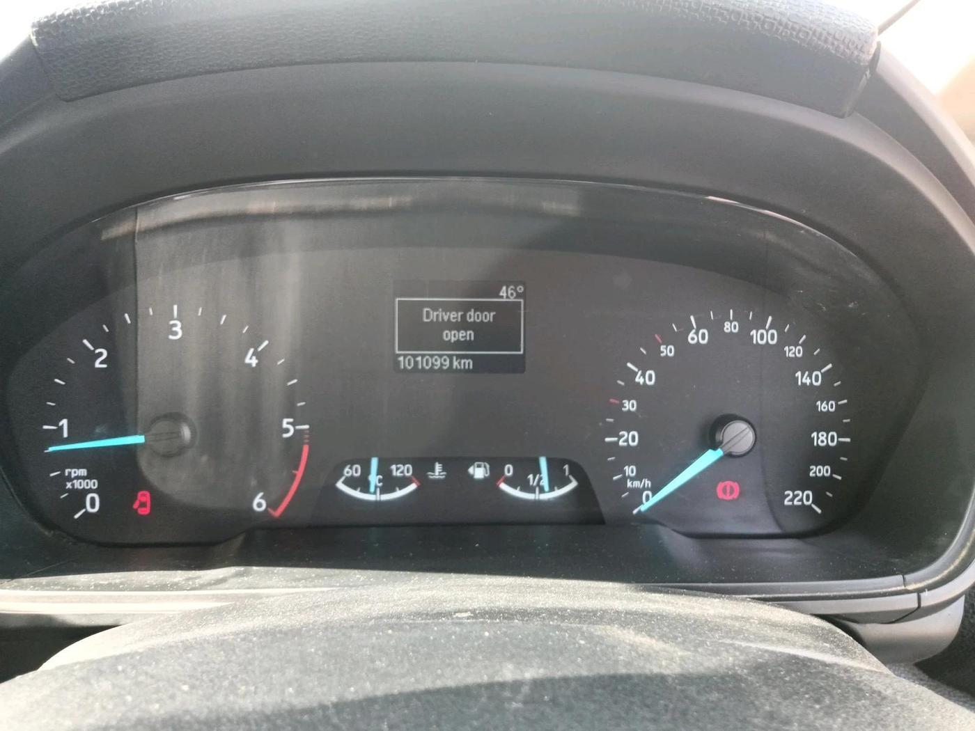 2018 Ford Ecosport TITANIUM 1.5L DIESEL, Diesel, Manual, 1,01,099 km, interior