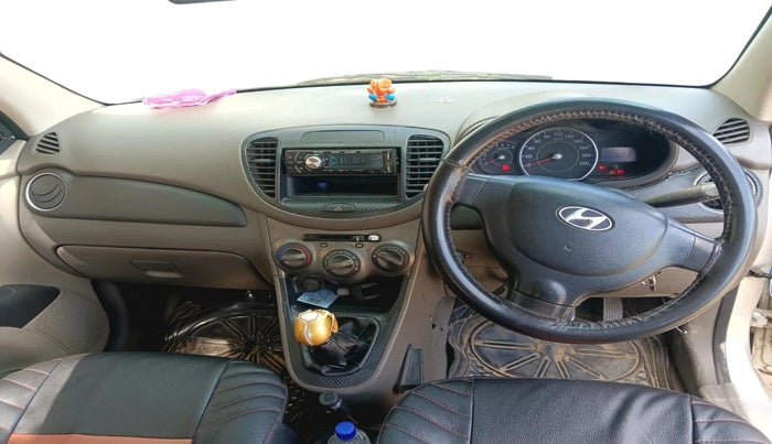 2011 Hyundai i10 ERA 1.1, CNG, Manual, 1,06,395 km, interior