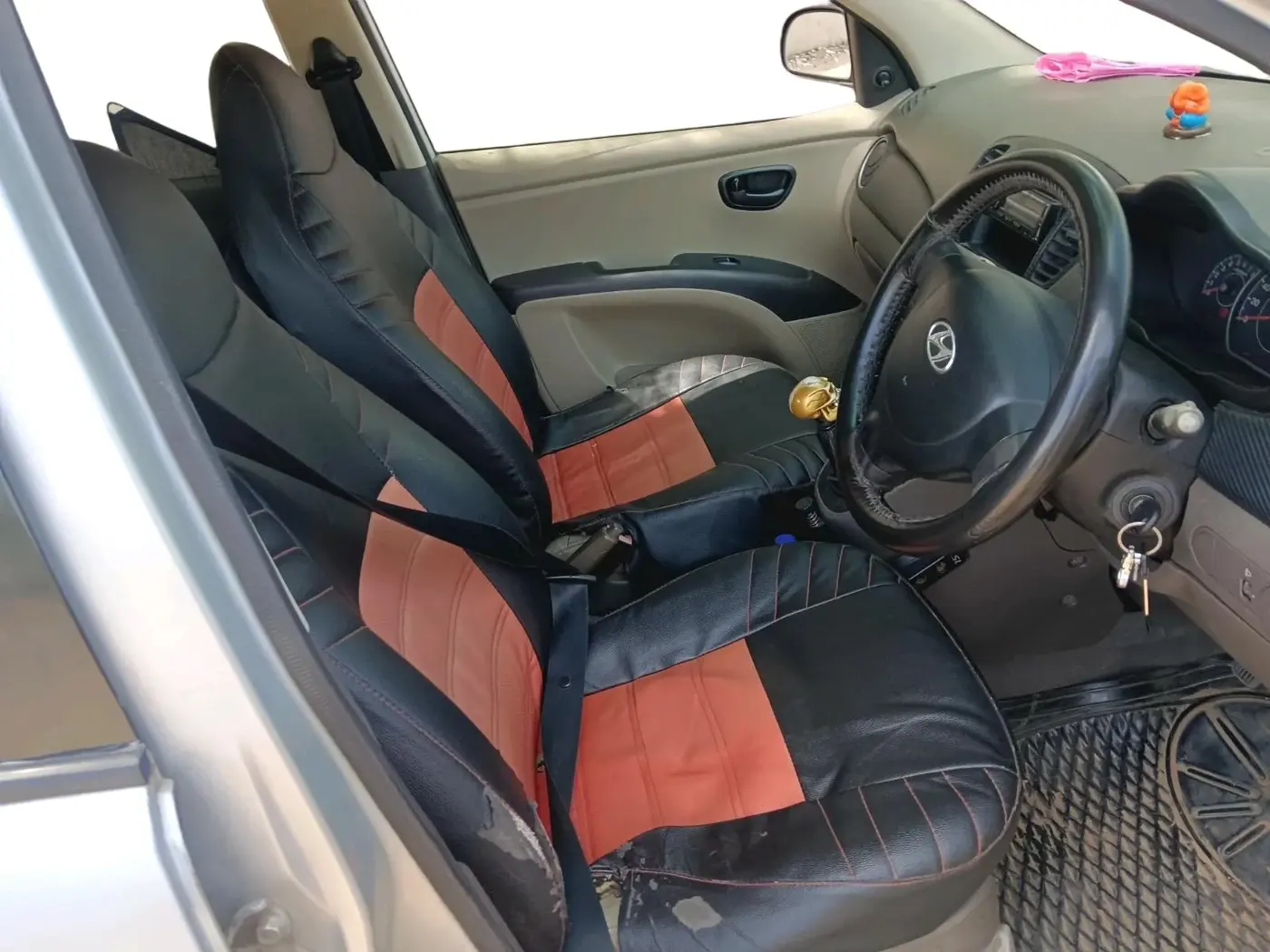 2011 Hyundai i10 ERA 1.1, CNG, Manual, 1,06,395 km, interior