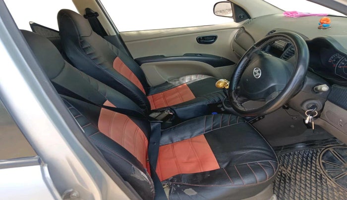 2011 Hyundai i10 ERA 1.1, CNG, Manual, 1,06,395 km, interior